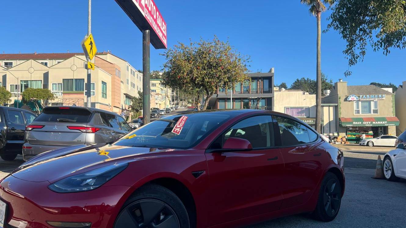 TESLA MODEL 3 2022 5YJ3E1EBXNF130973 image